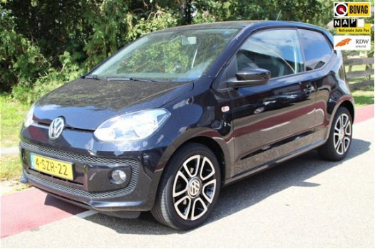 Volkswagen Up! - 1.0 high up BlueMotion airco, PDC, Navi - 1