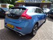 Volvo V40 - 2.0 D2 120pk R-Design Bns Navi, Led, 16''Lmv - 1 - Thumbnail