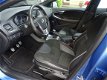 Volvo V40 - 2.0 D2 120pk R-Design Bns Navi, Led, 16''Lmv - 1 - Thumbnail