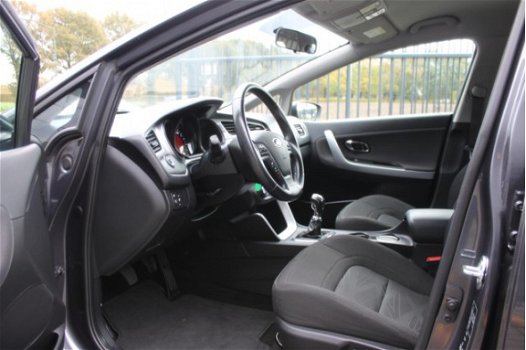 Kia Cee'd - Trekhaak afneembaar / Cruise control / Dealer onderhouden - 1