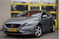 Volvo V40 - 2.0 D2 Momentum Business BJ2015 Navi | Clima | LMV 16'' | PDC | Chroom - 1 - Thumbnail