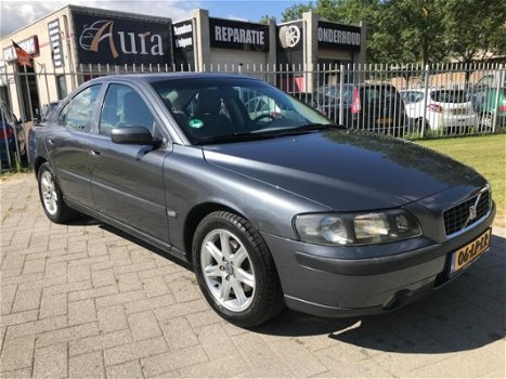 Volvo S60 - 2.4 - 1