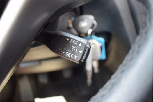 Toyota Avensis - Sedan 1.8 VVTi 147pk Dynamic | Navigatiesysteem Europa | Cruise control | 16'' Lich - 1
