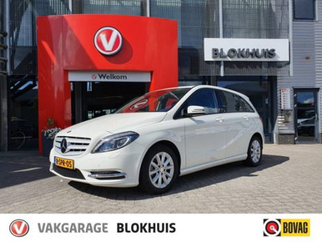 Mercedes-Benz B-klasse - 180 Ambition NAVI Automaat - 1