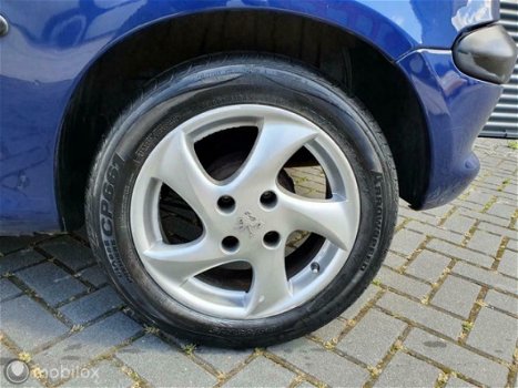 Peugeot 206 - 1.4 XS Mooie auto Nieuwe APK Met wat werk - 1