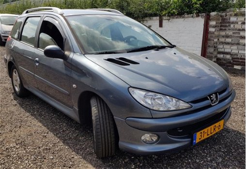 Peugeot 206 SW - Pop Art 1.4 - 1