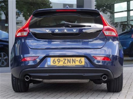 Volvo V40 - 1.6 T4 Momentum | Panoramadak | BLIS | Elektrisch bedienbare bestuurdersstoel | Nieuwsta - 1