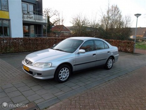 Honda Accord - - 1.8i LS Airco Nieuwe Distributieriem - 1