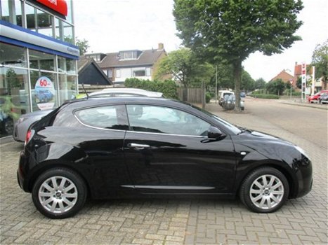 Alfa Romeo MiTo - 1.4 airco sportstoelen zeer mooi - 1