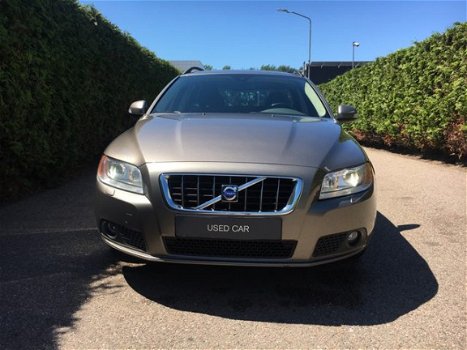 Volvo V70 - 2.5FT Momentum Automaat Trekhaak - 1