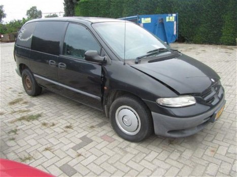 Dodge Ram Van - schade 2.5 td loop/sloop - 1