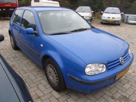 Volkswagen Golf - 1.9 TDI Comfortline - 1