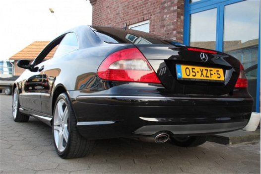 Mercedes-Benz CLK-klasse Coupé - 220 CDI Avantgarde - 1