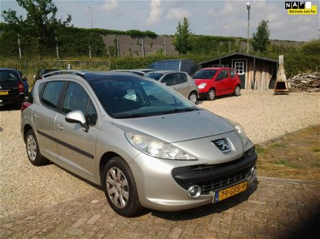 Peugeot 207 SW - 1.4 VTi XS Zeer lux, s panoradak airco - 1