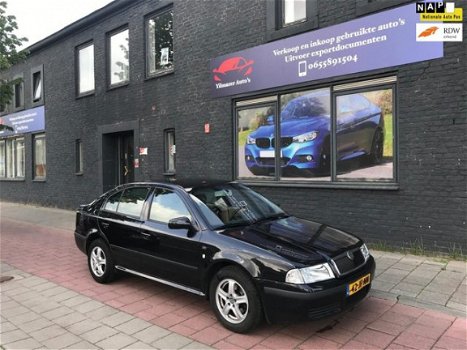 Skoda Octavia - 2.0 Elegance Parksensor/leder/Clima - 1