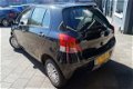 Toyota Yaris - 1.0 VVTi Acces / Elek-Pakket / 5-DRS / NW APK / Garantie - 1 - Thumbnail