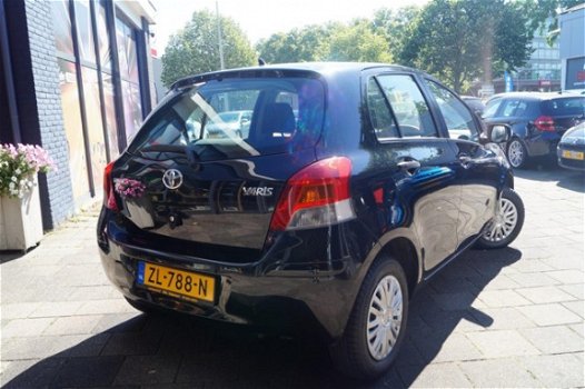 Toyota Yaris - 1.0 VVTi Acces / Elek-Pakket / 5-DRS / NW APK / Garantie - 1