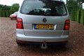 Volkswagen Touran - 2.0 TDI 140PK United ECC Cruise Control - 1 - Thumbnail