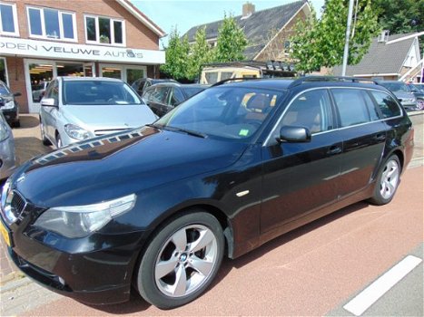 BMW 5-serie Touring - 530d High Executive Clima / Panodak / Groot Navi / Lm Velgen - 1