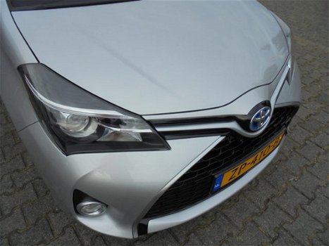 Toyota Yaris - 1.5 Hybrid Dynamic Navigatie, Cruise Control & Climate Control - 1