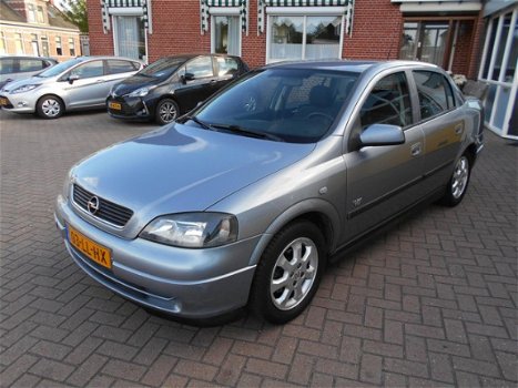 Opel Astra - 1.6 8V SDN AUT Njoy - 1