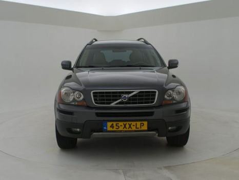 Volvo XC90 - 2.4 D5 185 PK AUT. + LEDER / NAVIGATIE - 1