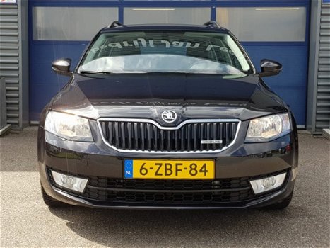 Skoda Octavia Combi - 1.6 TDI Greenline Businessline navi, cruise, climate , nw apk 10-12-2020 - 1