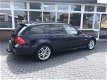 BMW 3-serie Touring - 320d Business Line Oudjaar korting 1000, - euro voordeel - 1 - Thumbnail