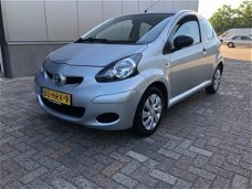 Toyota Aygo - 1.0-12V Access NAP, Dealer onderhouden