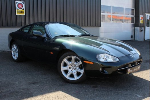 Jaguar XK8 - 4.0 V8 Coupé - 1