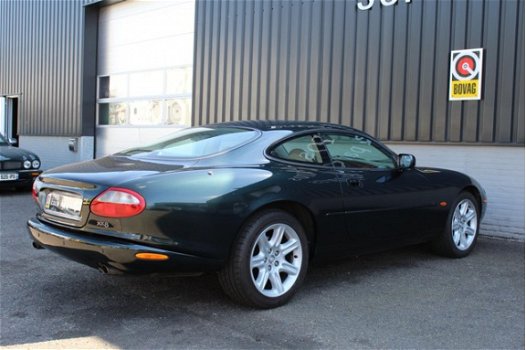 Jaguar XK8 - 4.0 V8 Coupé - 1