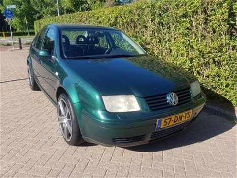 Volkswagen Bora - 2.0 Highline 18