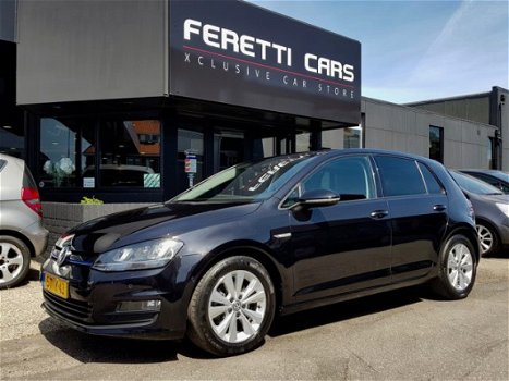 Volkswagen Golf - 1.6 TDI BLUEMOTION EDITION NAVI AIRCO XENON 6VERSN LMV PDC - 1