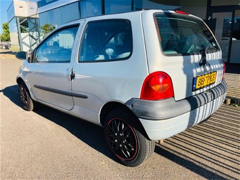 Renault Twingo - 1.2 Emotion bj 2006 Nieuw APK Airco KM 85000 NAP - 1