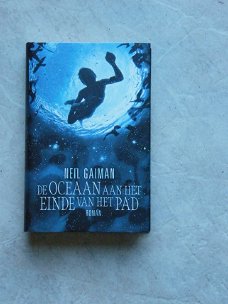 De oceaan aan het einde van het pad Neil Gaiman