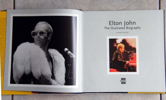 Elton John the illustrated biography - 2