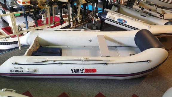 Yamaha Yam 380S - 1