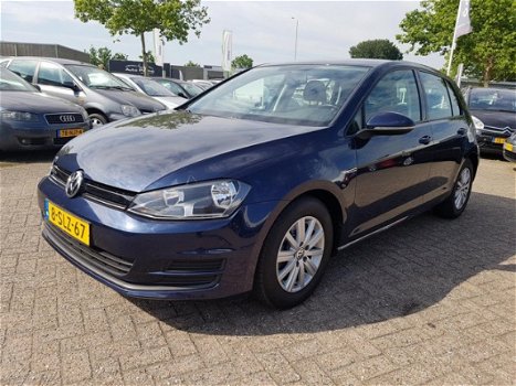 Volkswagen Golf - 1.6 TDI Trendline BlueMotion 5drs nav - 1