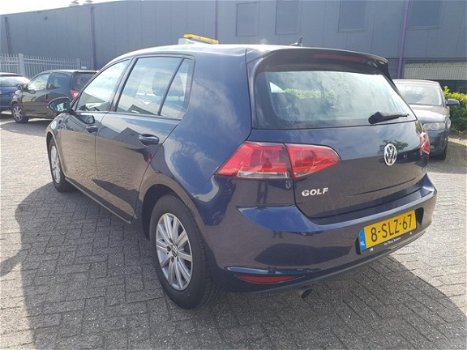 Volkswagen Golf - 1.6 TDI Trendline BlueMotion 5drs nav - 1