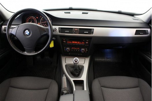 BMW 3-serie Touring - 320i 170PK Executive Xenon PDC Stoelverw Cruise - 1