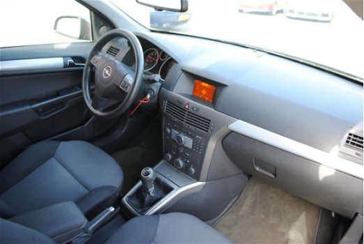 Opel Astra Wagon - 1.6 Executive - 1