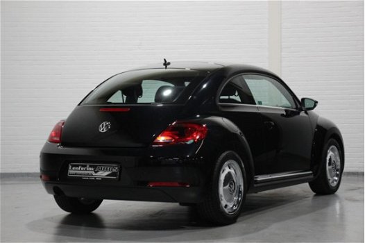 Volkswagen New Beetle - 1.2 TSI Design 105pk Automaat, Xenon, White Circle Velgen, ECC - 1