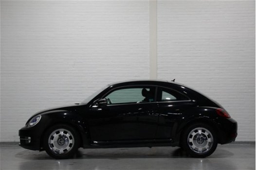 Volkswagen New Beetle - 1.2 TSI Design 105pk Automaat, Xenon, White Circle Velgen, ECC - 1