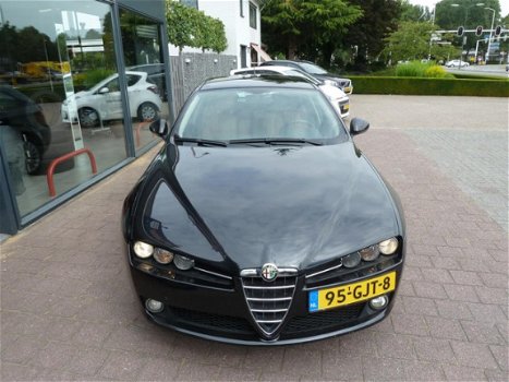 Alfa Romeo 159 - 1.8 MPI 103KW SPORTSWAGON DISTINCTIVE - 1