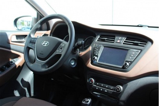 Hyundai i20 - 1.0 T-GDI Comfort | Lm-wielen | Navigatie | Camera | Parkeersensoren | Garantie 08-202 - 1