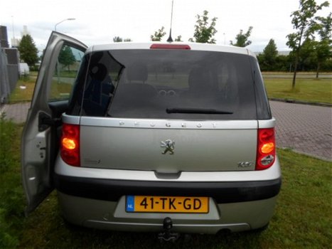 Peugeot 1007 - 1.6-16V Sesam Gentry AUTOMAAT Elektrische deuren en airco - 1