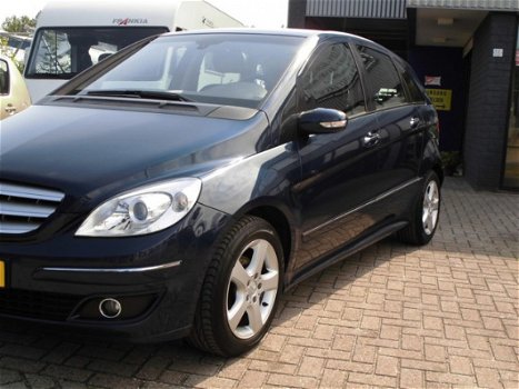 Mercedes-Benz B-klasse - 170 Stoelverwarming, trekhaak, 3 MA GARANTIE - 1