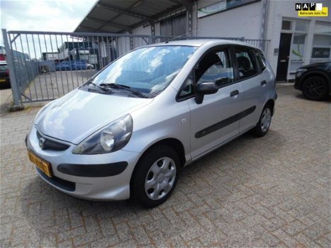 Honda Jazz - 1.2 S , Weinig km/nap/apk 2020/ inruil bespreekbaar 06-53154478 - 1