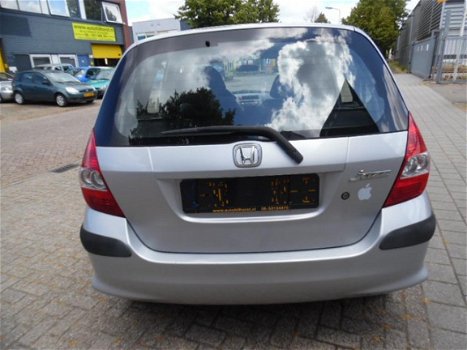 Honda Jazz - 1.2 S , Weinig km/nap/apk 2020/ inruil bespreekbaar 06-53154478 - 1