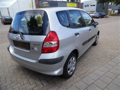 Honda Jazz - 1.2 S , Weinig km/nap/apk 2020/ inruil bespreekbaar 06-53154478 - 1